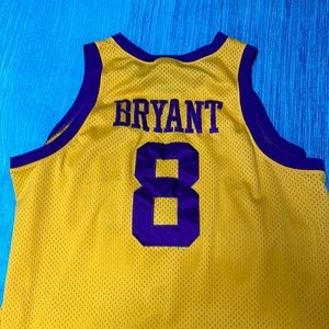 Kobe Bryant #8 Los Angeles Lakers Mens XL Basketball Jersey, purple & gold